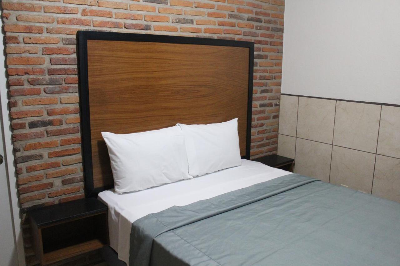 Hotel Hcm Guadalajara Zewnętrze zdjęcie